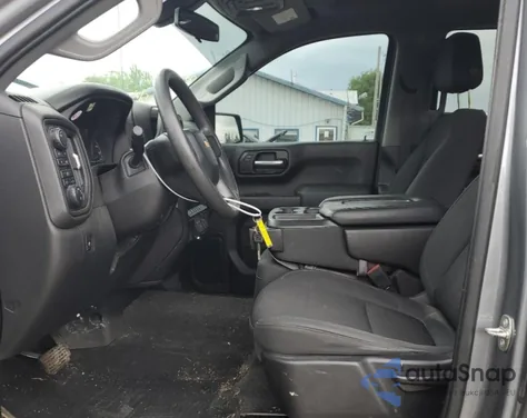 2020 Chevrolet Silverado K1500 Custom from USA, damaged, VIN 3GCPYBEK0LG142118